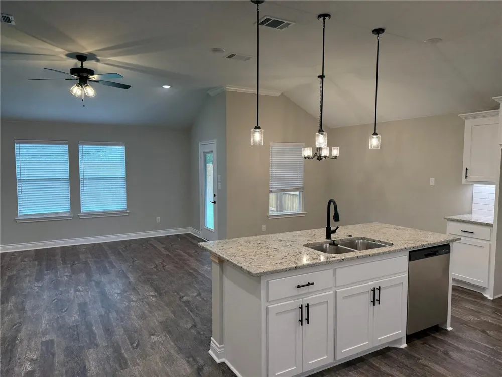 1305 Brad Kellar Drive Greenville, TX 75402