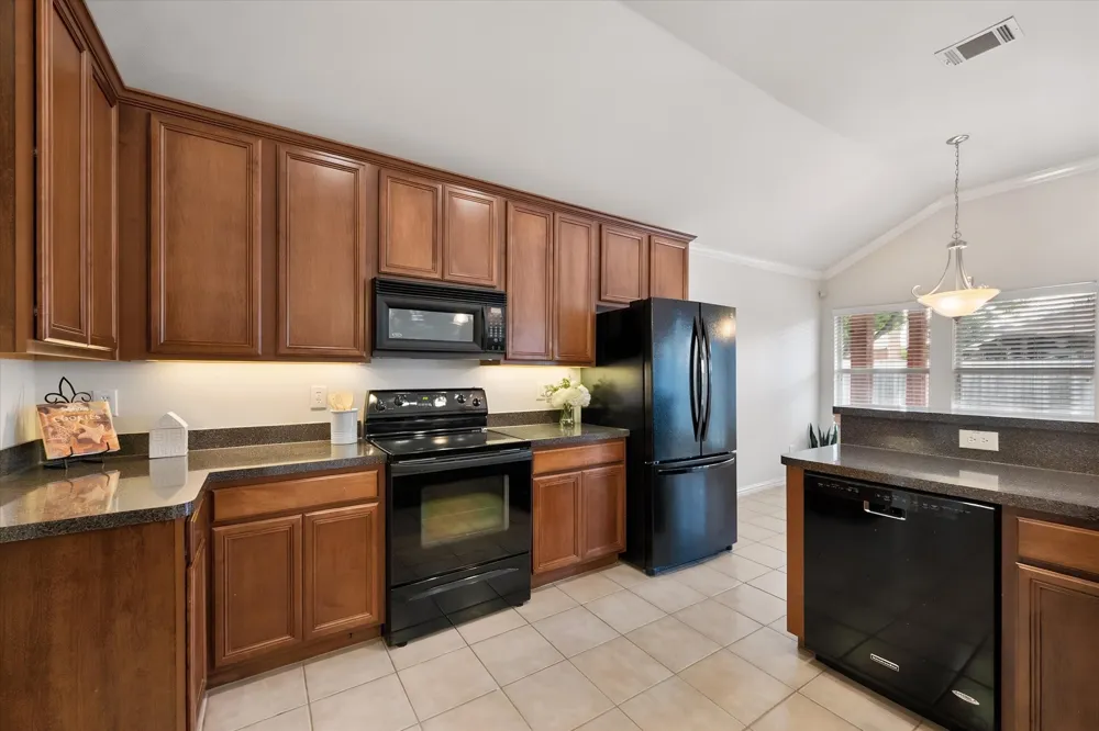 200 Arrowhead Drive Burleson, TX 76028