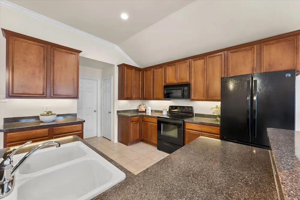 200 Arrowhead Drive Burleson, TX 76028