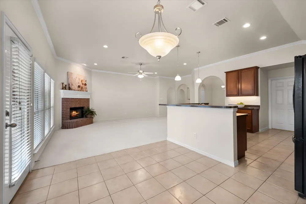 200 Arrowhead Drive Burleson, TX 76028