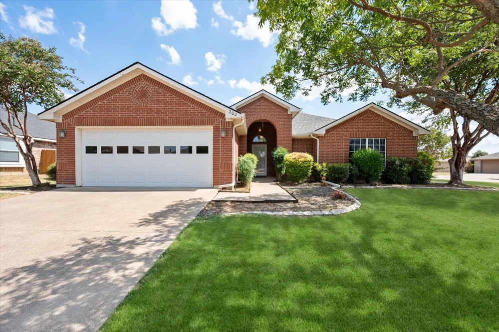 200 Arrowhead Drive Burleson, TX 76028