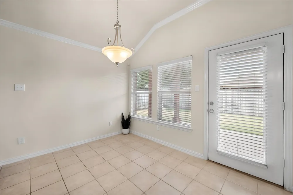 200 Arrowhead Drive Burleson, TX 76028