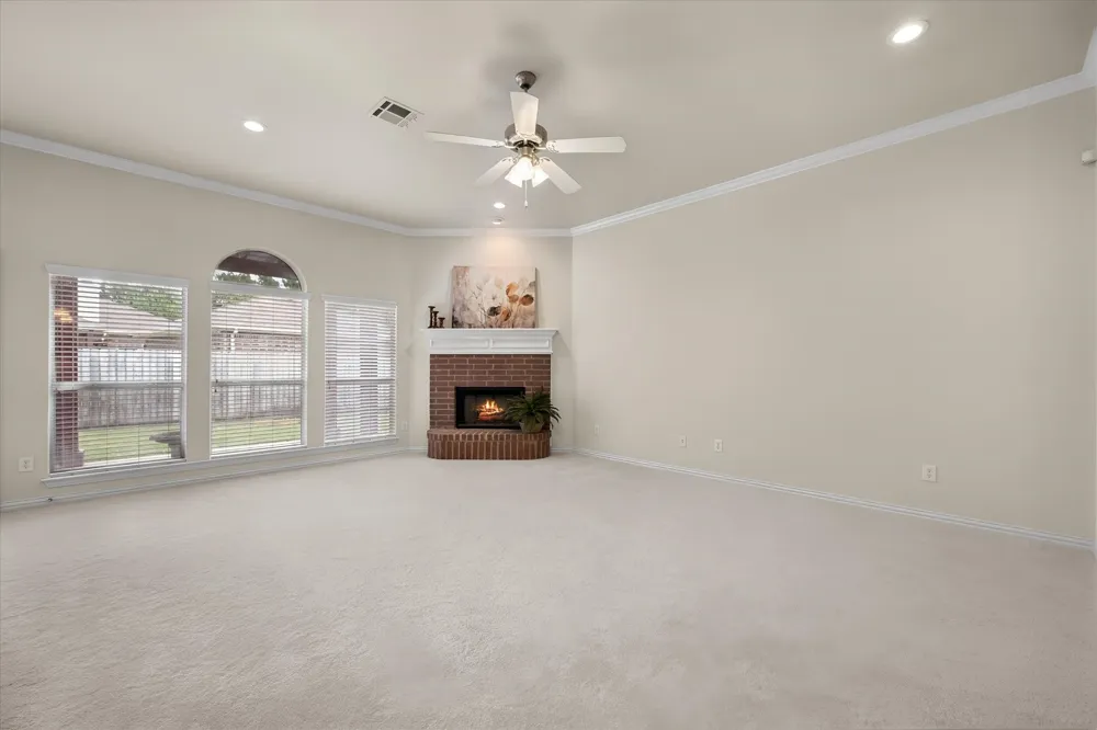 200 Arrowhead Drive Burleson, TX 76028