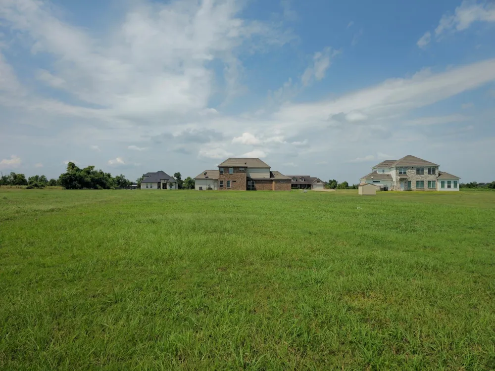 915 Lakeland Circle Rosharon, TX 77583