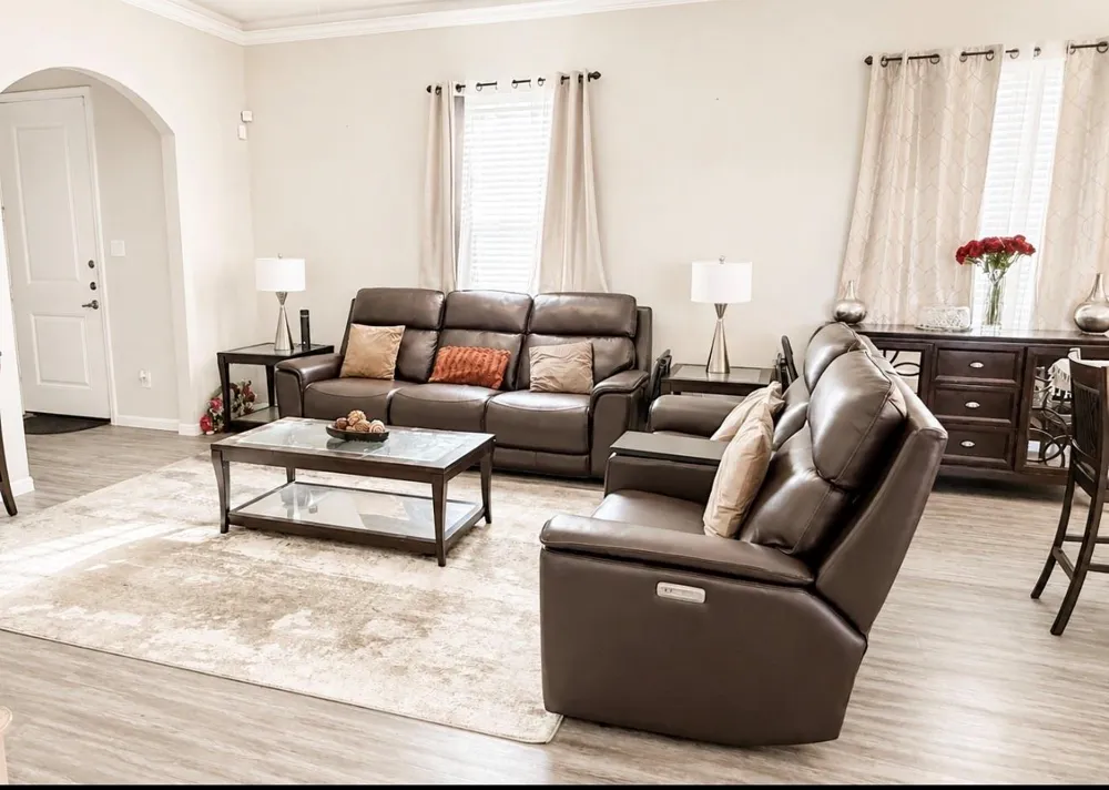 915 Lakeland Circle Rosharon, TX 77583