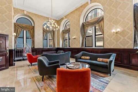 1324 LOCUST STREET #214