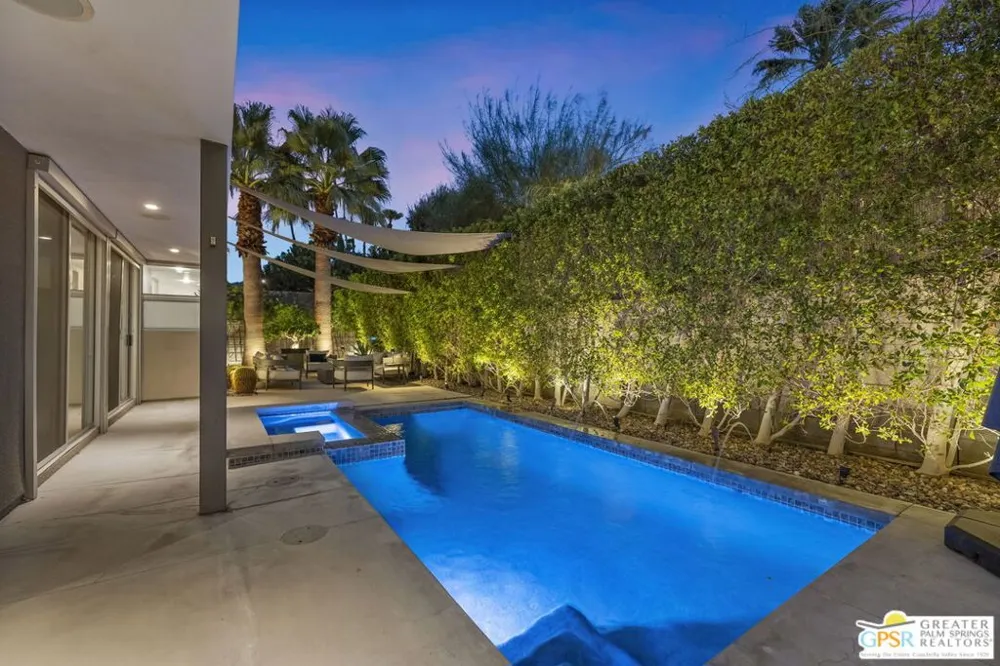 2835 S Palm Canyon Drive Palm Springs, CA 92264