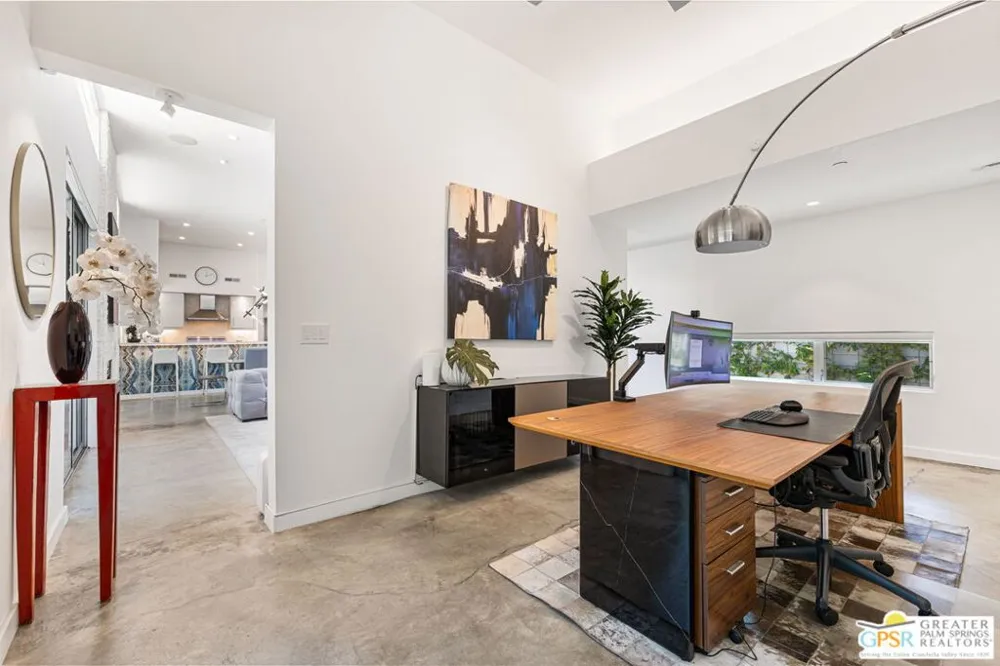 2835 S Palm Canyon Drive Palm Springs, CA 92264