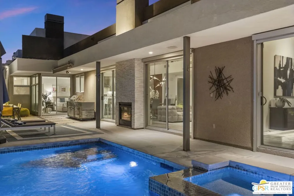 2835 S Palm Canyon Drive Palm Springs, CA 92264