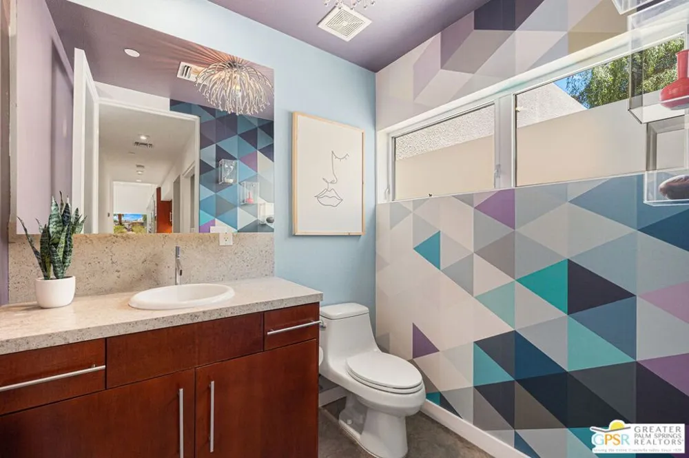 2835 S Palm Canyon Drive Palm Springs, CA 92264