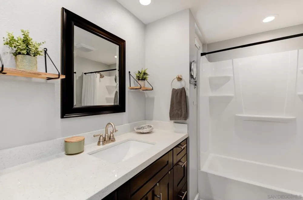 3755 Vista Campana #11 Oceanside, CA 92057