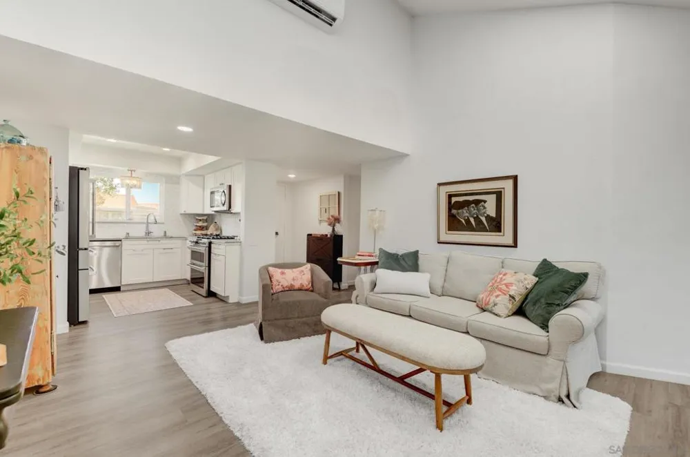 3755 Vista Campana #11 Oceanside, CA 92057