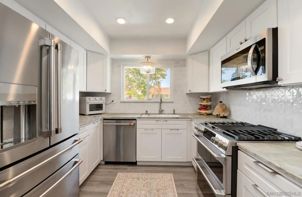3755 Vista Campana #11 Oceanside, CA 92057