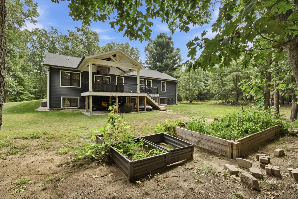 3848 Trailside Drive Muskegon, MI 49444