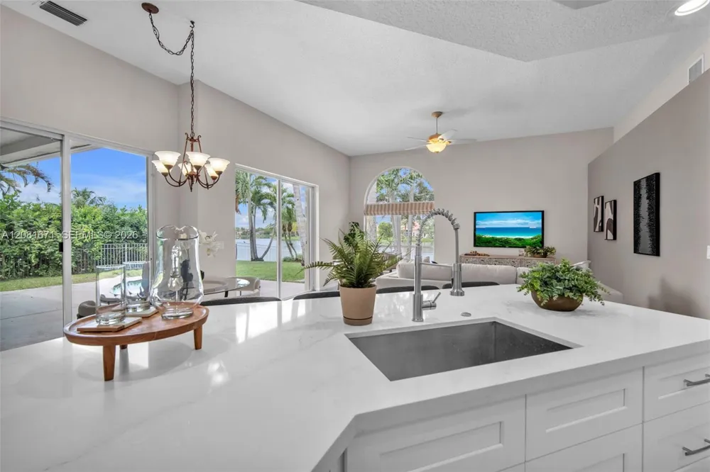 2008 NW 126th Ave Pembroke Pines, FL 33028