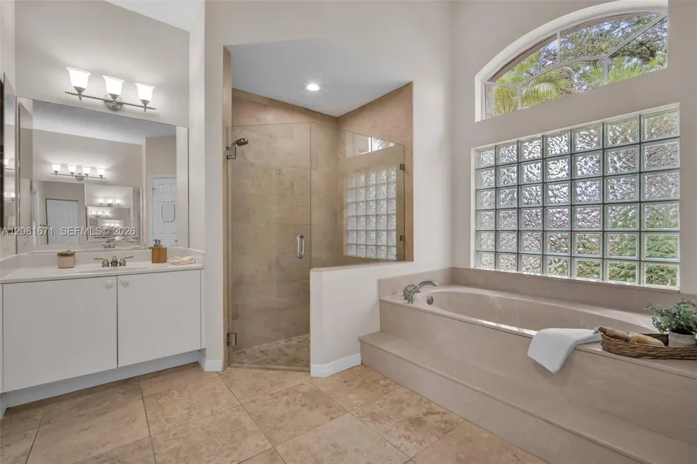 2008 NW 126th Ave Pembroke Pines, FL 33028