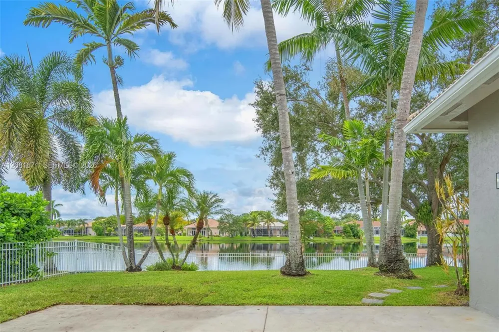 2008 NW 126th Ave Pembroke Pines, FL 33028