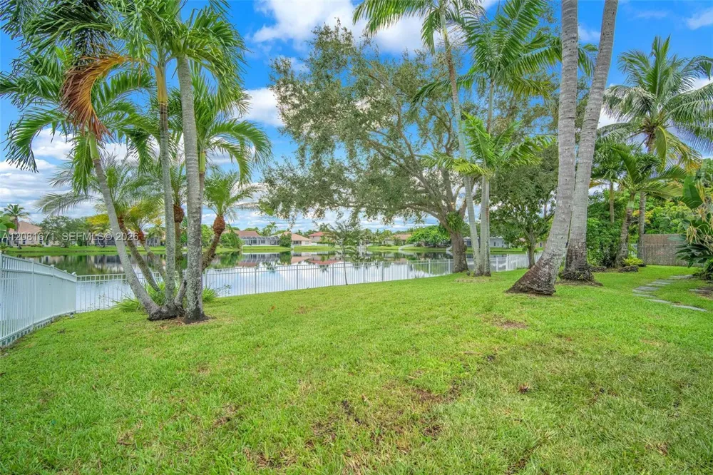 2008 NW 126th Ave Pembroke Pines, FL 33028