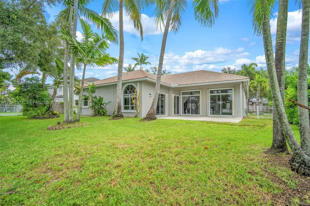 2008 NW 126th Ave Pembroke Pines, FL 33028