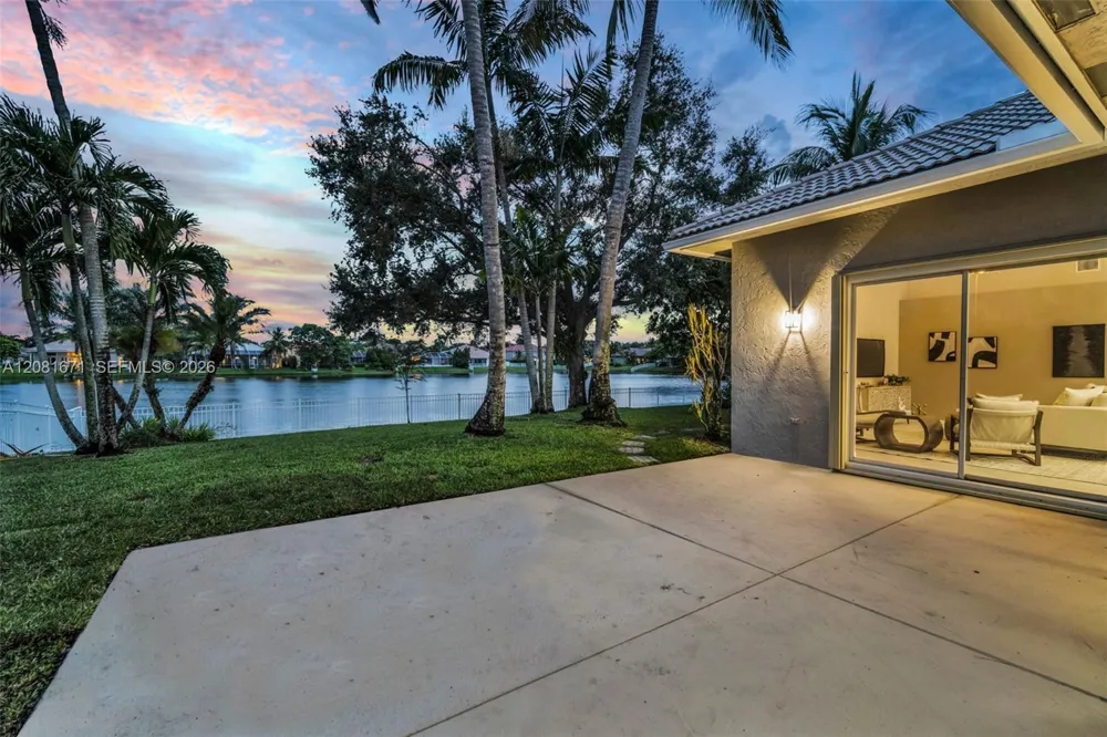 2008 NW 126th Ave Pembroke Pines, FL 33028