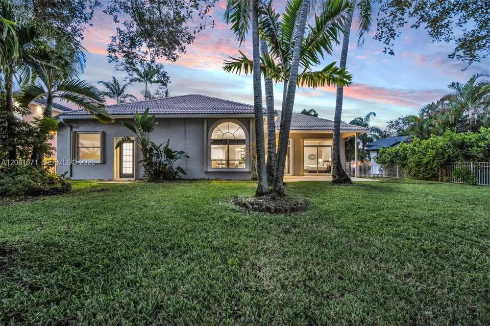 2008 NW 126th Ave Pembroke Pines, FL 33028