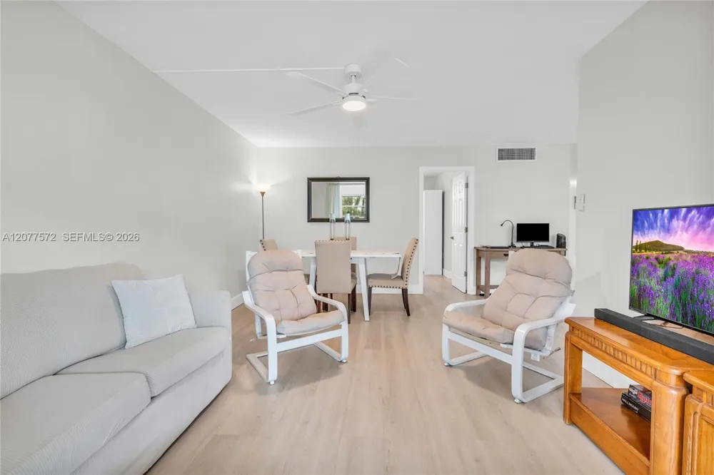 9091 Lime Bay Blvd #211 Tamarac, FL 33321