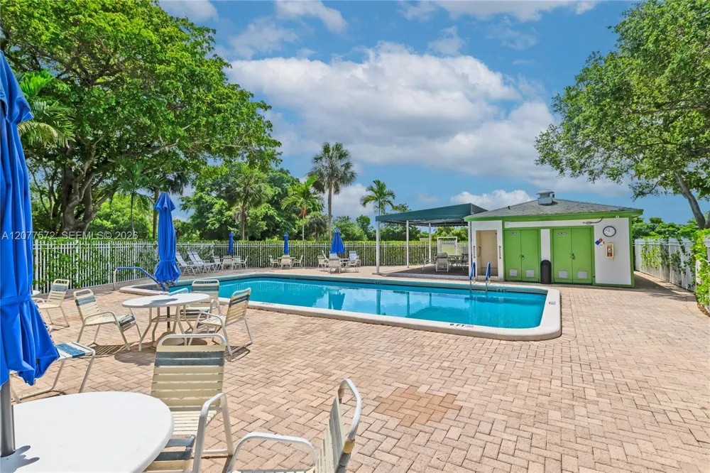 9091 Lime Bay Blvd #211 Tamarac, FL 33321