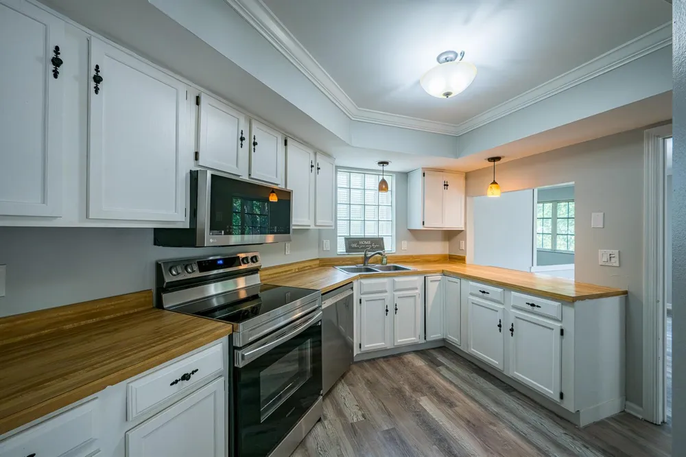4300 Hazel Avenue #D Palm Beach Gardens, FL 33410