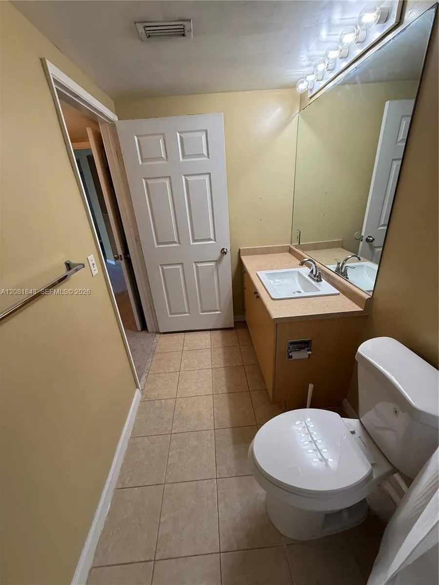 1919 Van Buren St #608A Hollywood, FL 33020