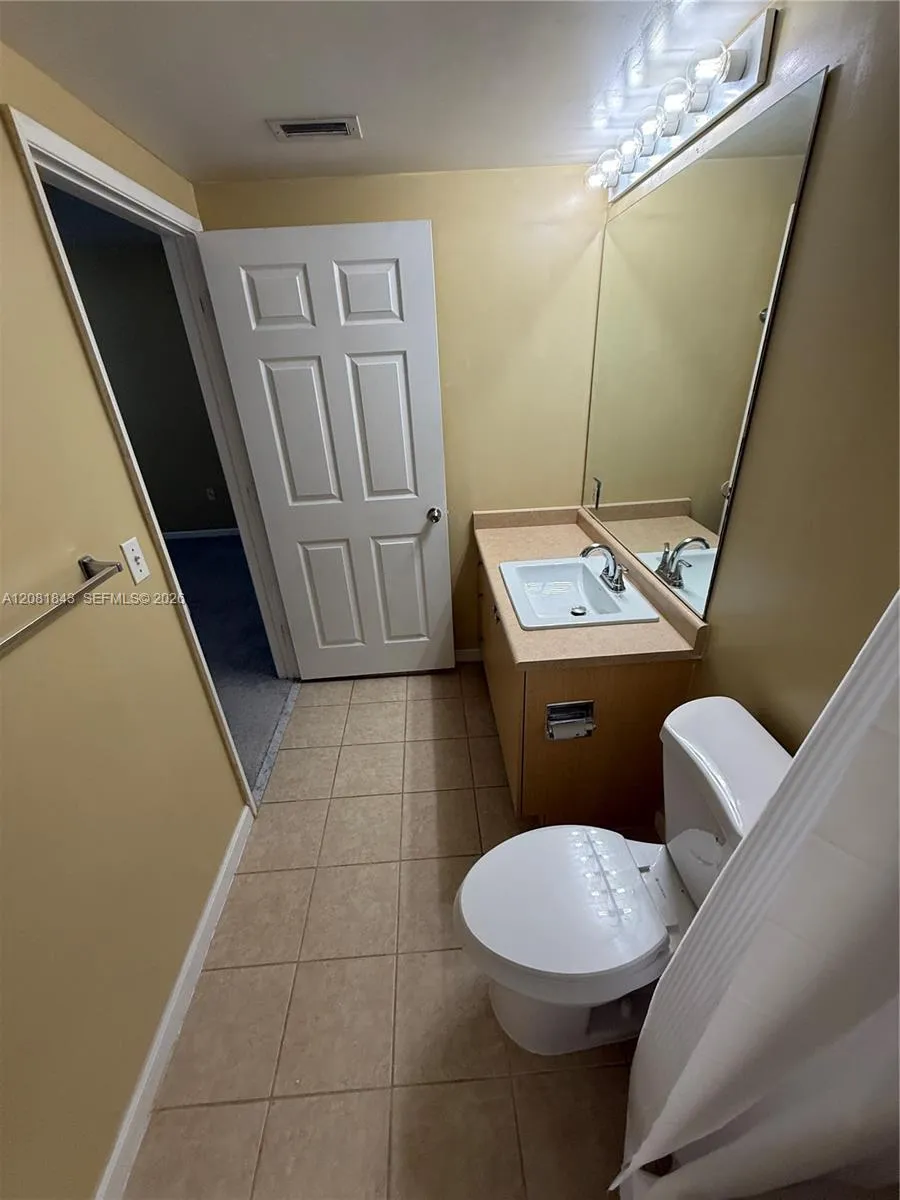 1919 Van Buren St #608A Hollywood, FL 33020