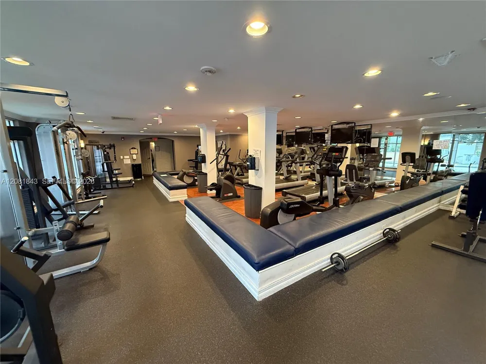 1919 Van Buren St #608A Hollywood, FL 33020