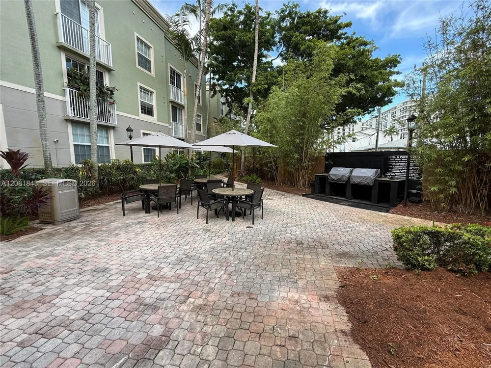 1919 Van Buren St #608A Hollywood, FL 33020