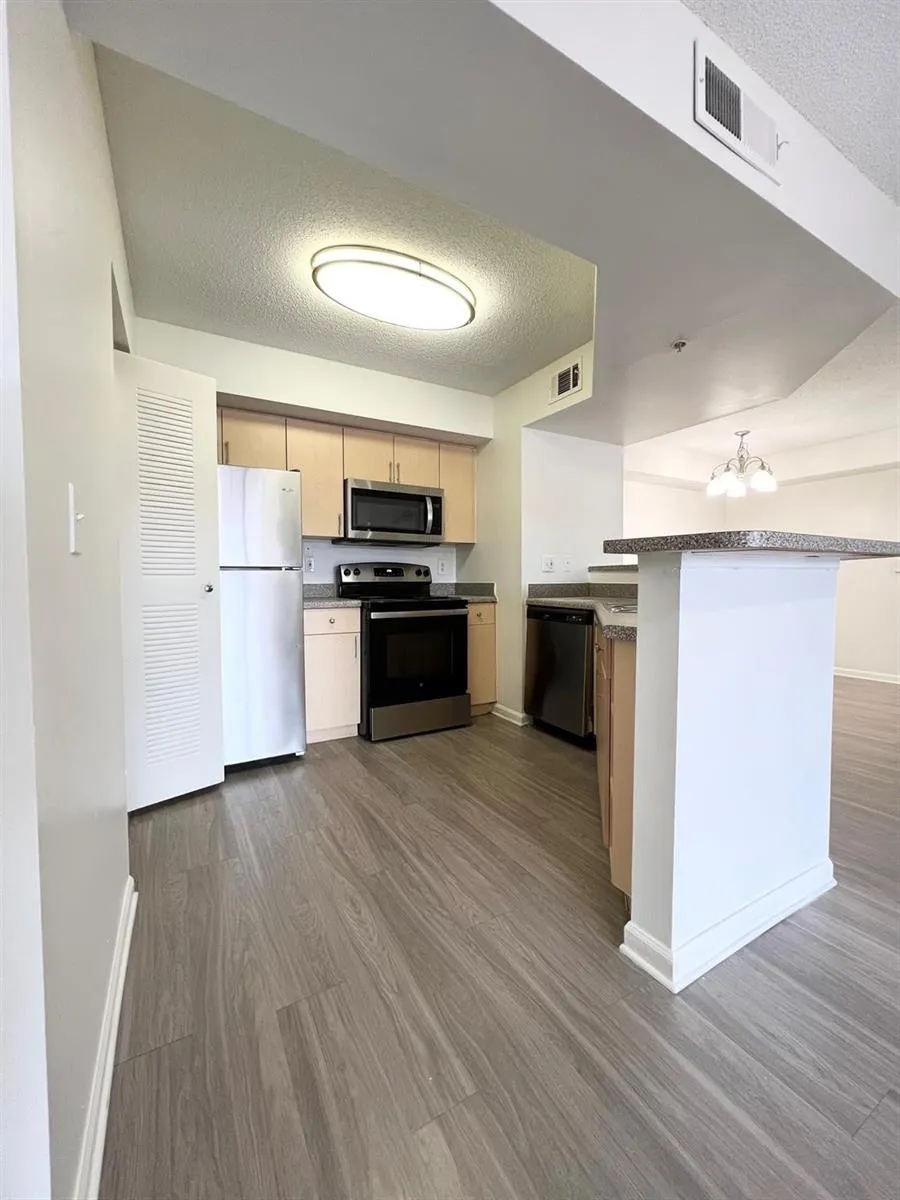 3738 NW MEDITERRANEAN LANE #305 Jensen Beach, FL 34957