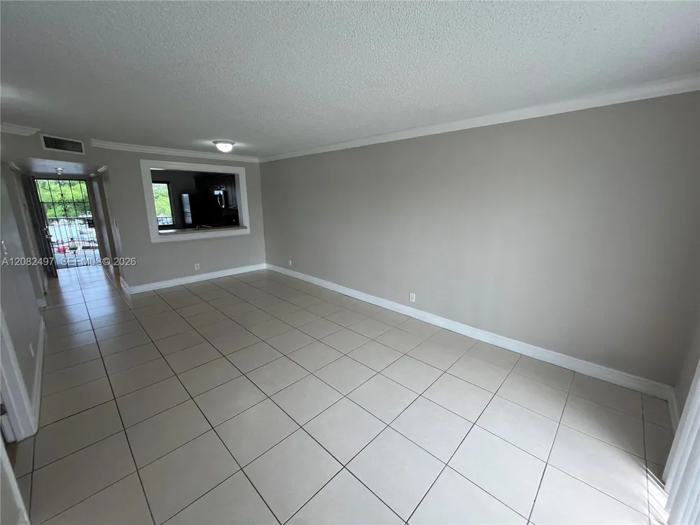 8560 Sherman Cir #308 Miramar, FL 33025