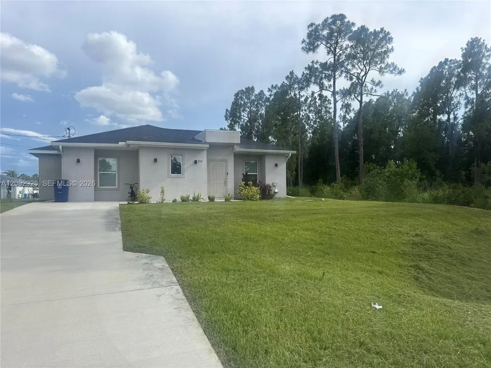 3507 W 15 Lehigh Acres, FL 33971