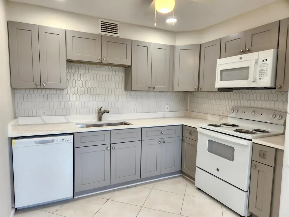 3025 Newcastle B Boca Raton, FL 33434