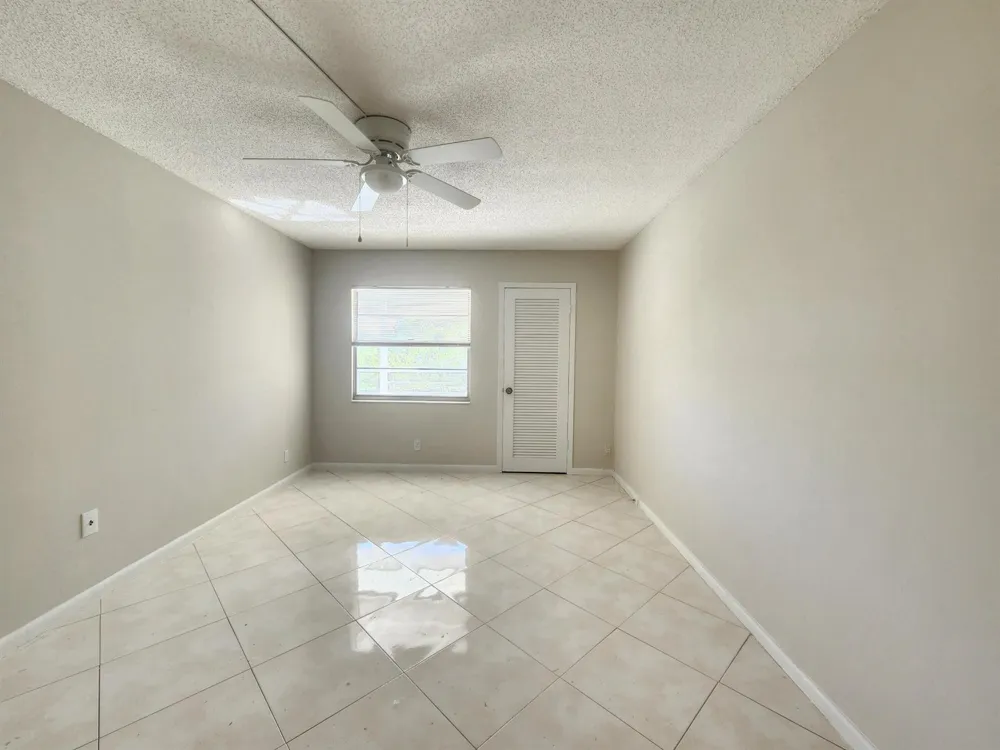 3025 Newcastle B Boca Raton, FL 33434
