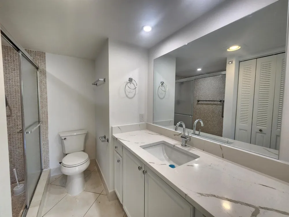 3025 Newcastle B Boca Raton, FL 33434
