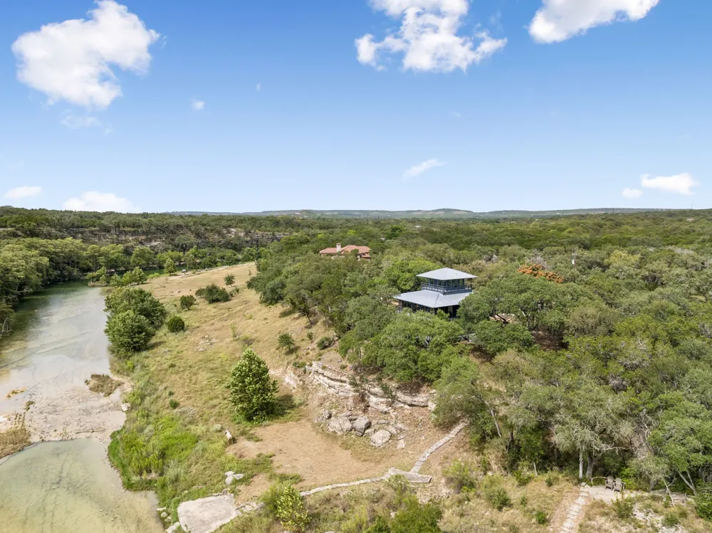 400 County Road 1492 Wimberley, TX 78676
