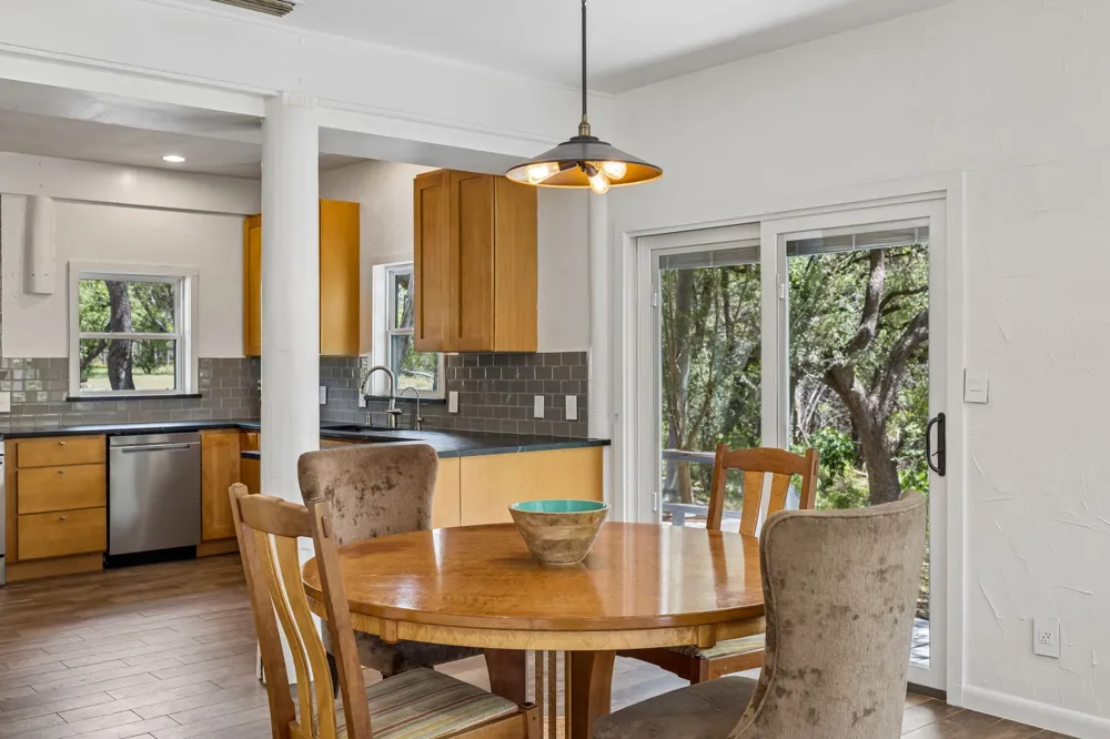400 County Road 1492 Wimberley, TX 78676