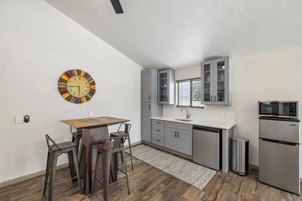 400 County Road 1492 Wimberley, TX 78676
