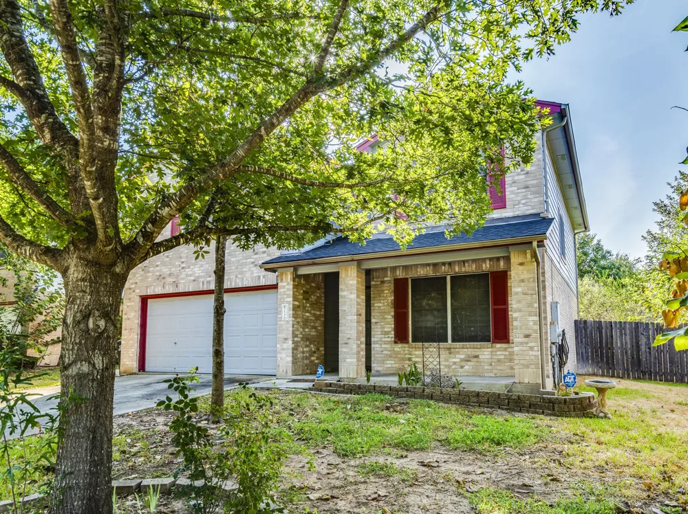130 Casper Cove Kyle, TX 78640