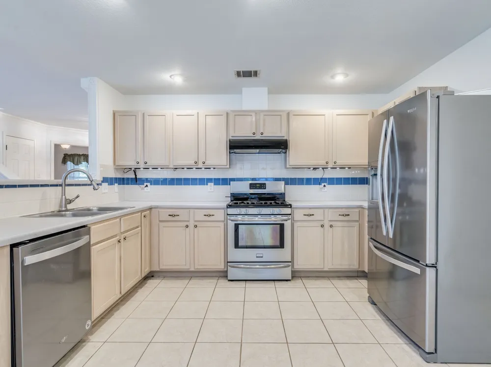 130 Casper Cove Kyle, TX 78640