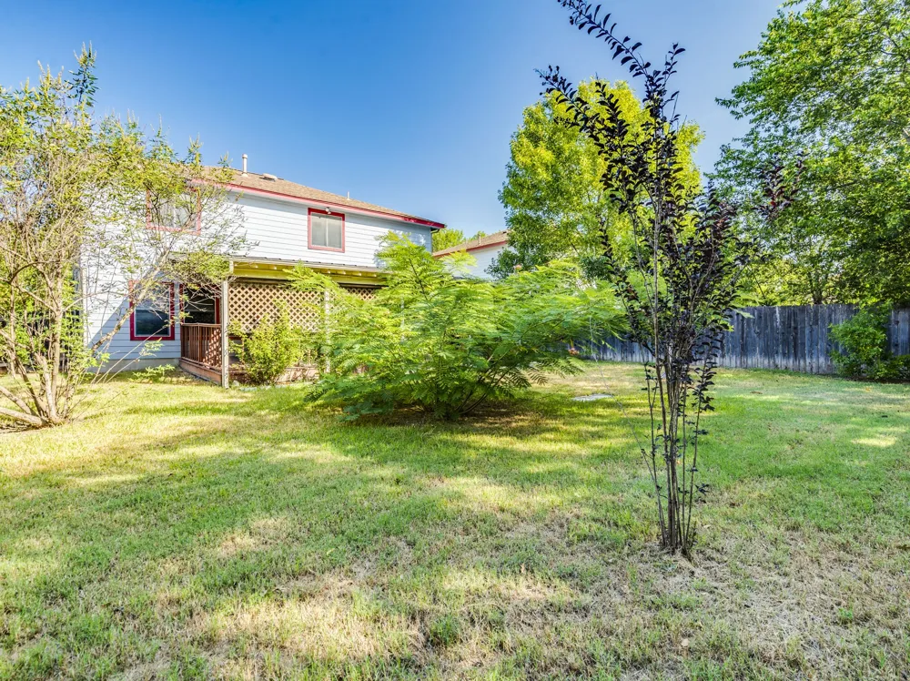 130 Casper Cove Kyle, TX 78640