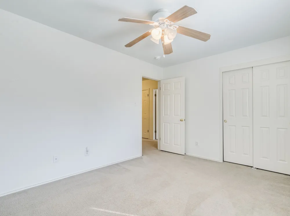 130 Casper Cove Kyle, TX 78640
