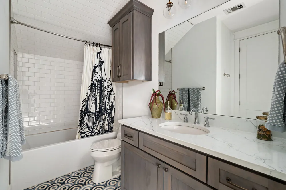 703 E Live Oak Street Austin, TX 78704
