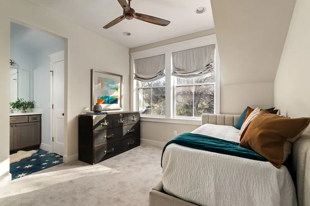 703 E Live Oak Street Austin, TX 78704
