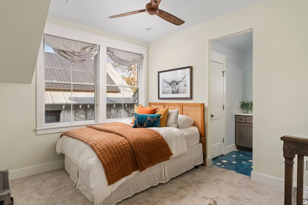 703 E Live Oak Street Austin, TX 78704