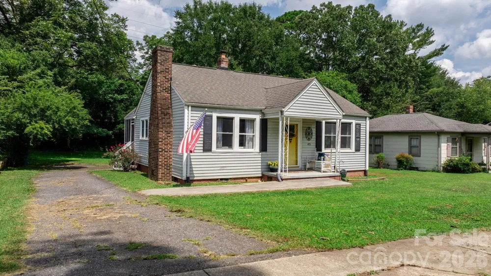 45 26th Avenue NE Hickory, NC 28601