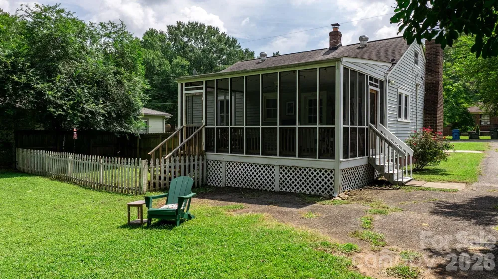 45 26th Avenue NE Hickory, NC 28601